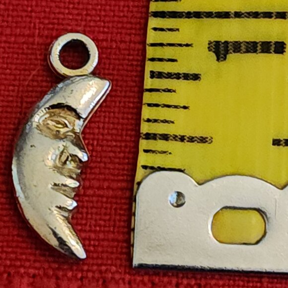 Vintage "MAN IN THE MOON" Half Cresent Celestial Gold Toned Pendant - Picture 1 of 4